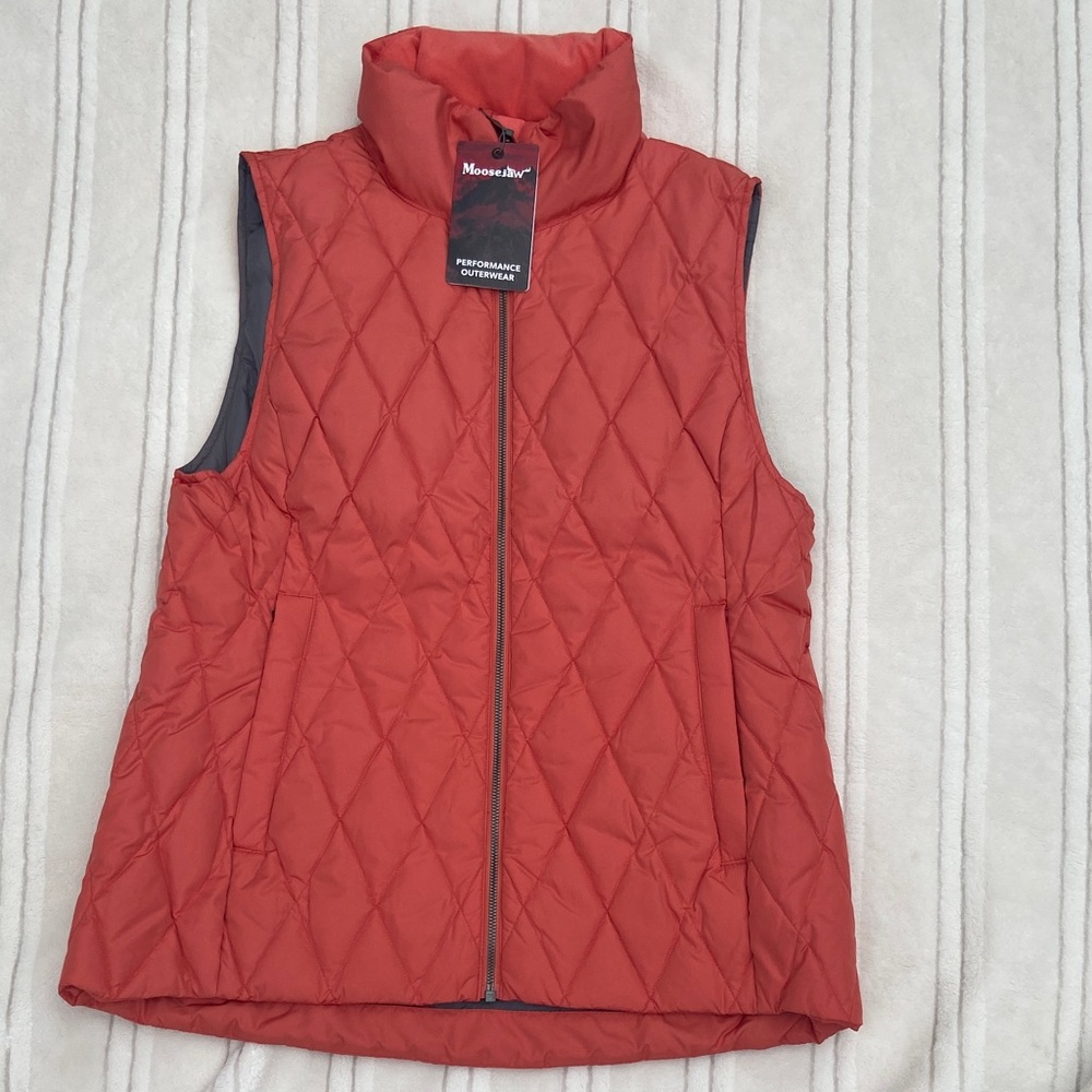 Women's Quilted Vest in Coral by Moosejaw Size L